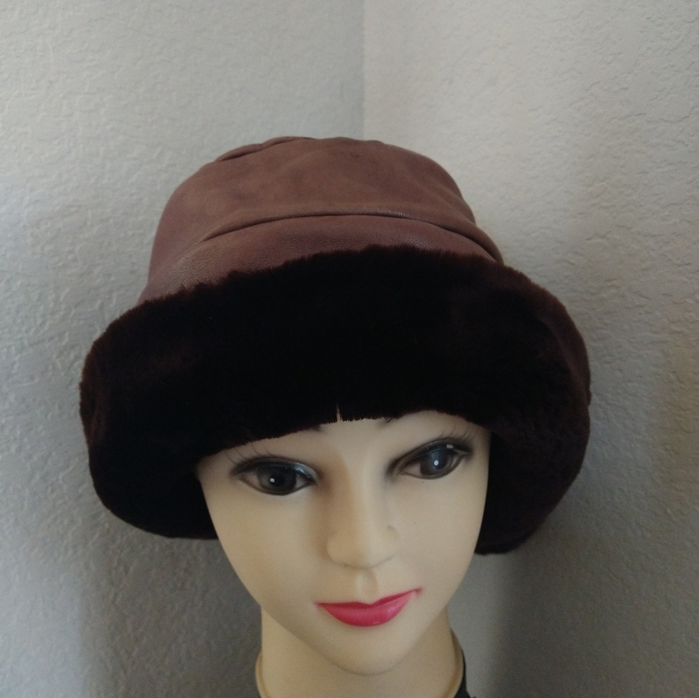 Susanna Wood Women's Leather Hat